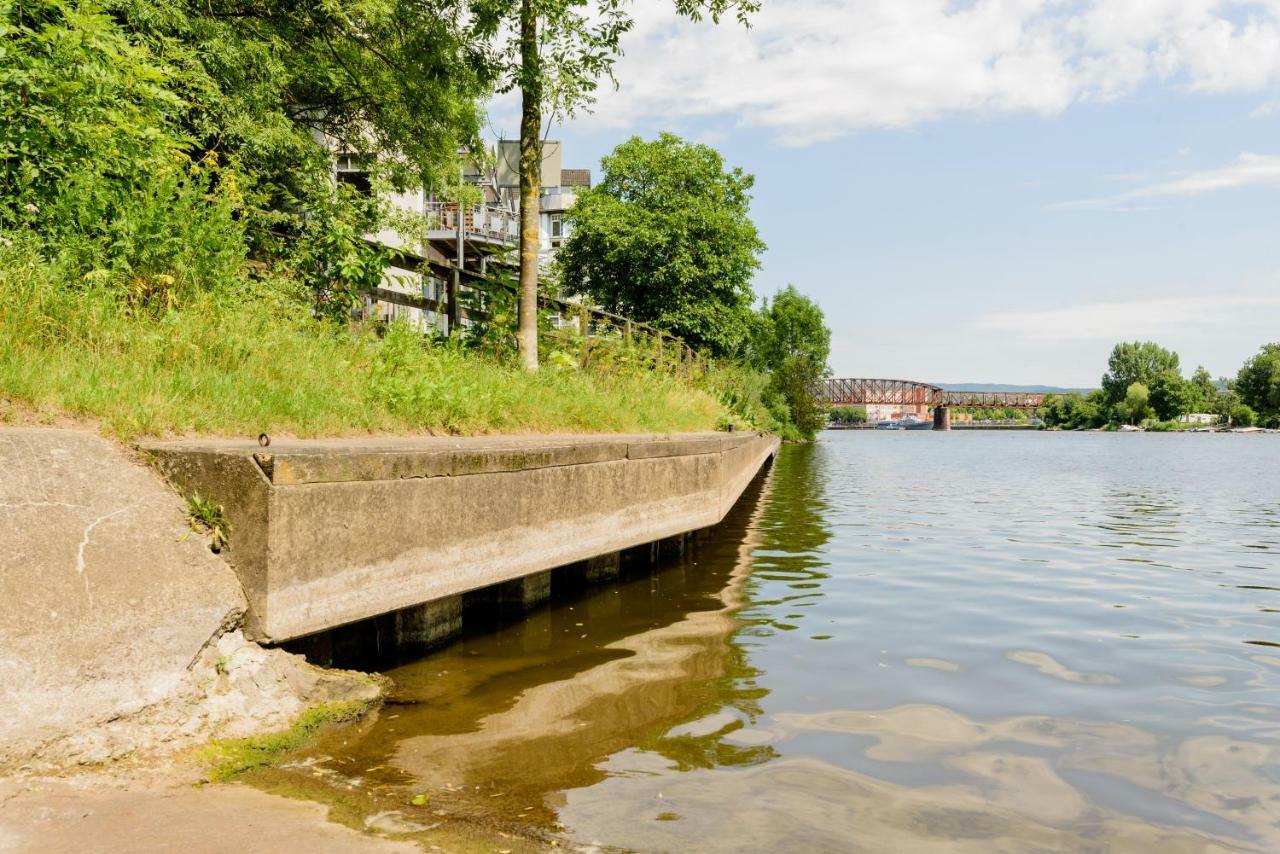 Weserwohnung - Bootshaus Urlaub Am Wasser Hamelin Exterior photo