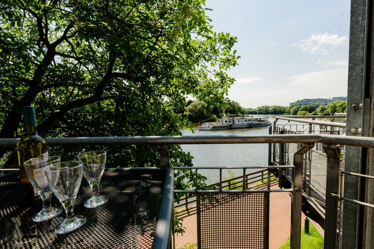 Weserwohnung - Bootshaus Urlaub Am Wasser Hamelin Exterior photo